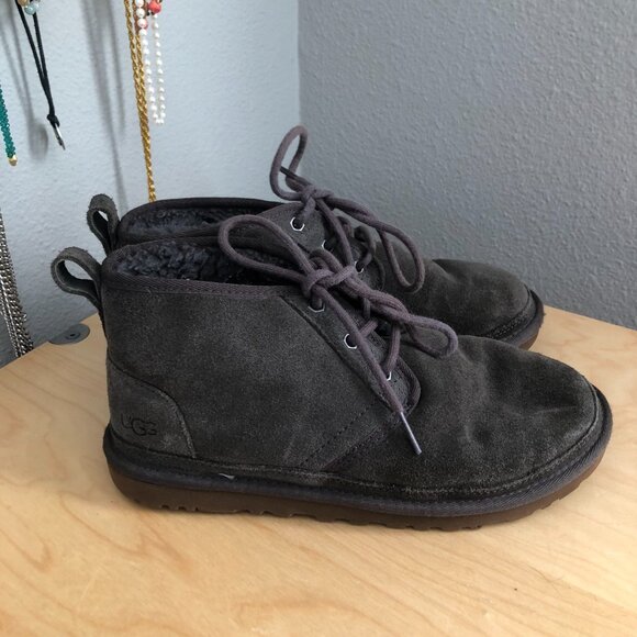 UGG Neumel Chukka Sheepskin Suede Lace Up Ankle Boots - 1094269 - Picture 5 of 10